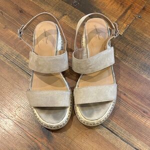 Universal Thread Tan Espadrille Sandals